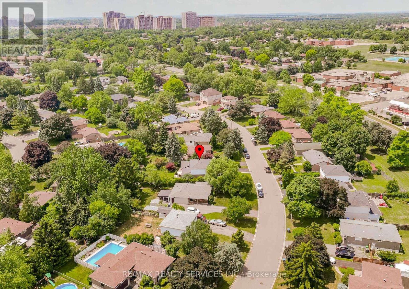 39 Dunblaine Crescent, Brampton, Ontario  L6T 3H1 - Photo 50 - W12285272