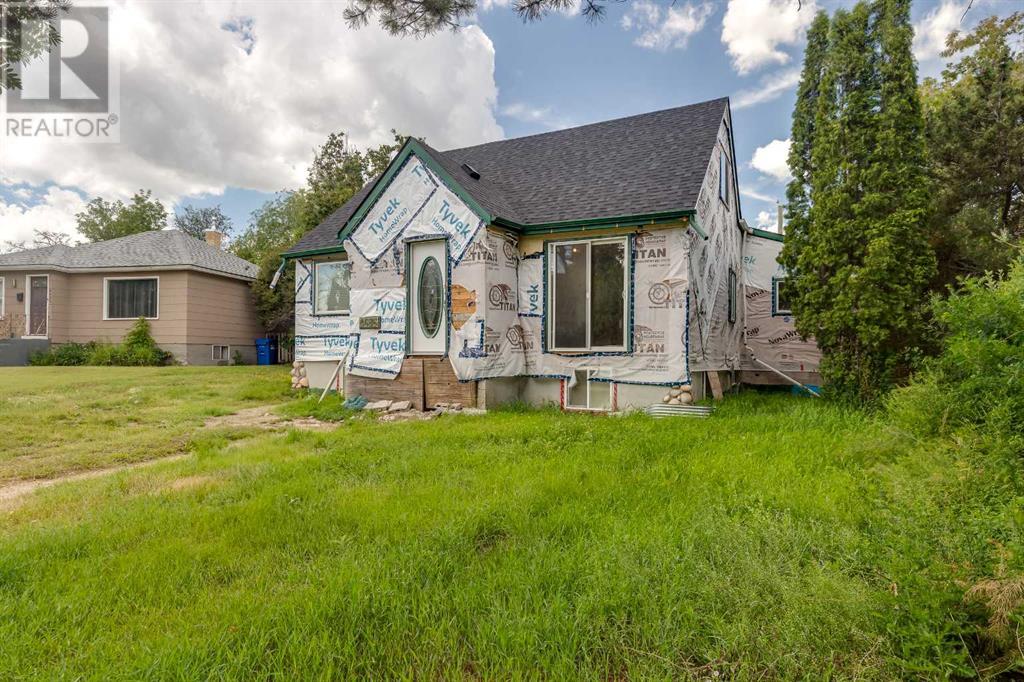 Property at 4535 Moore Crescent image 2