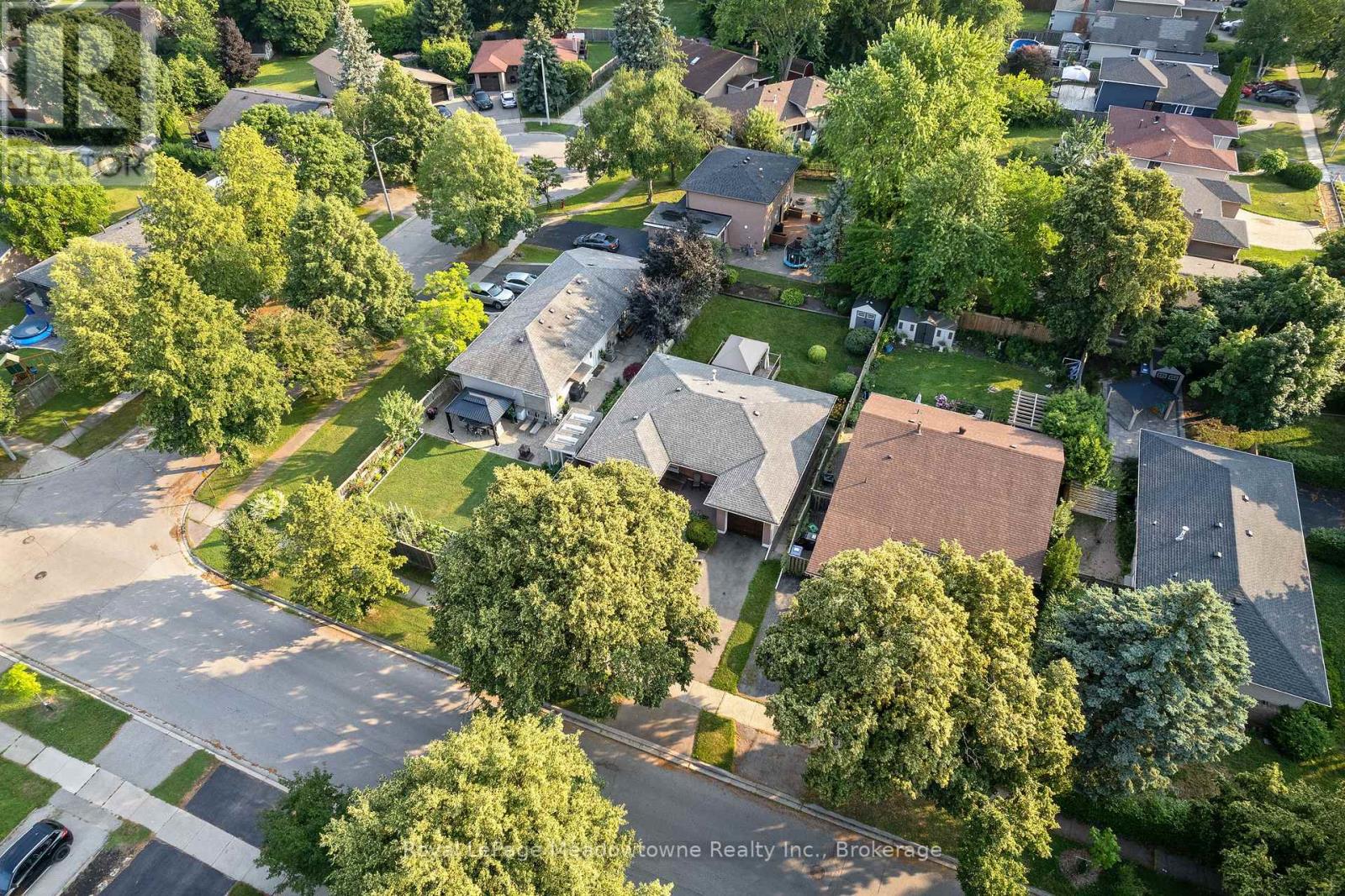 Property at 1460 THETFORD COURT image 3