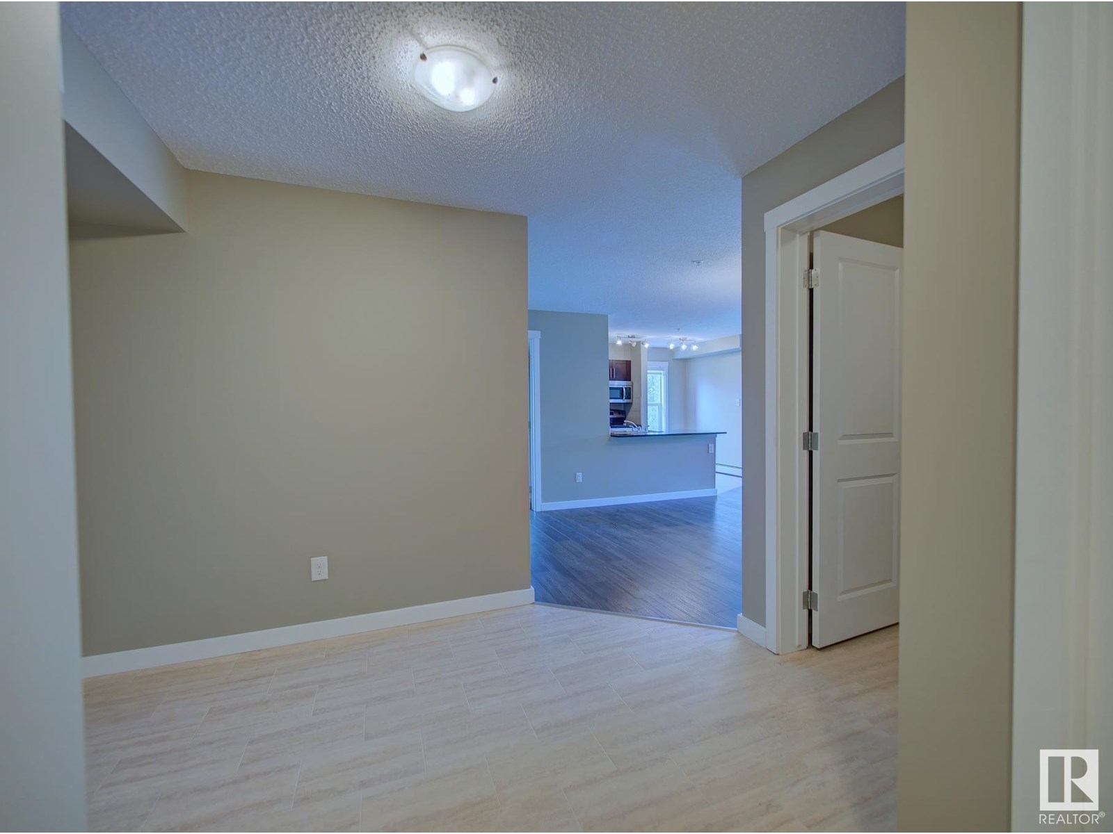 Property at #302 18122 77 ST NW image 5