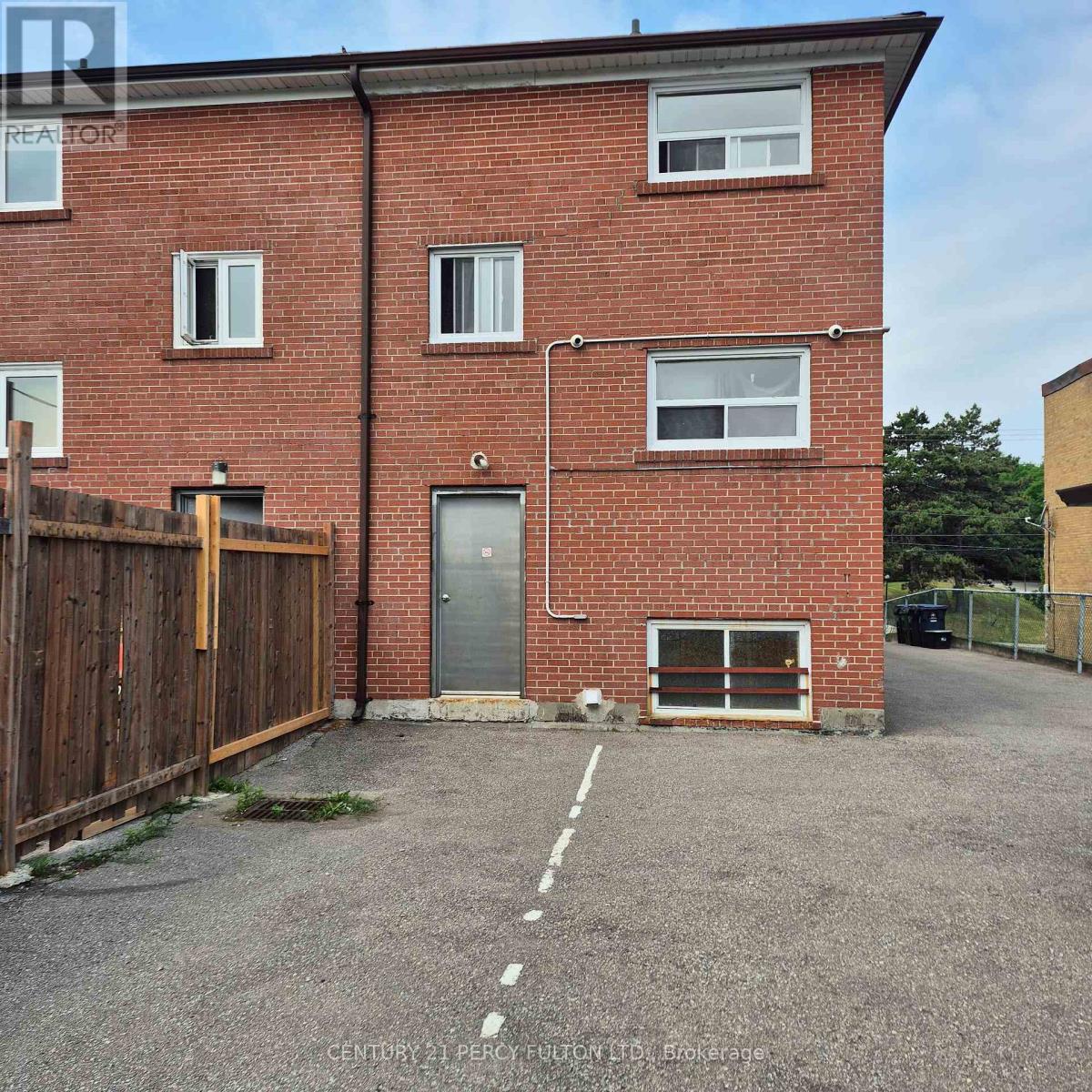 Property at 559A BIRCHMOUNT ROAD image 2