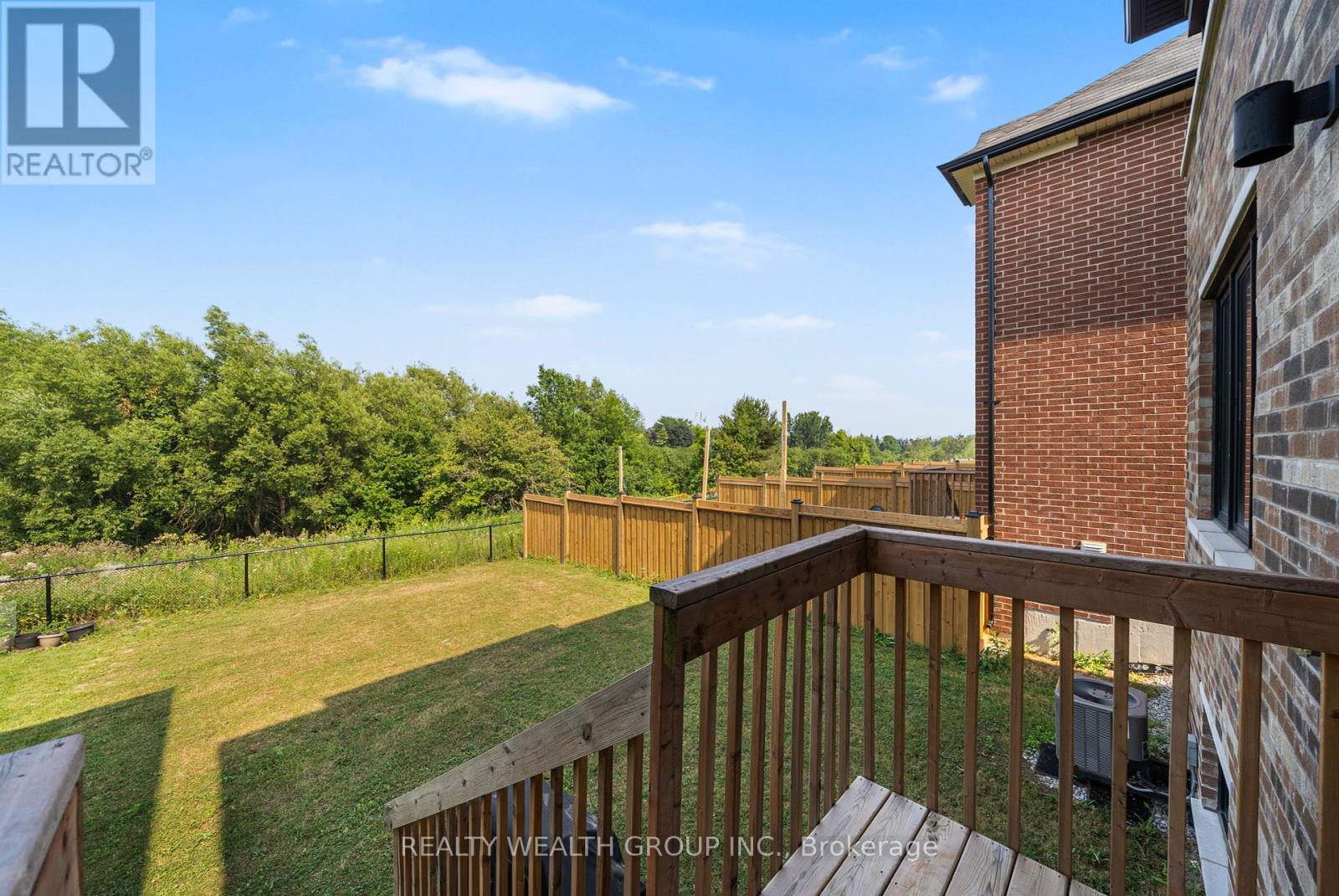 100 Barkerville Drive, Whitby, Ontario  L1P 0L8 - Photo 23 - E12285393