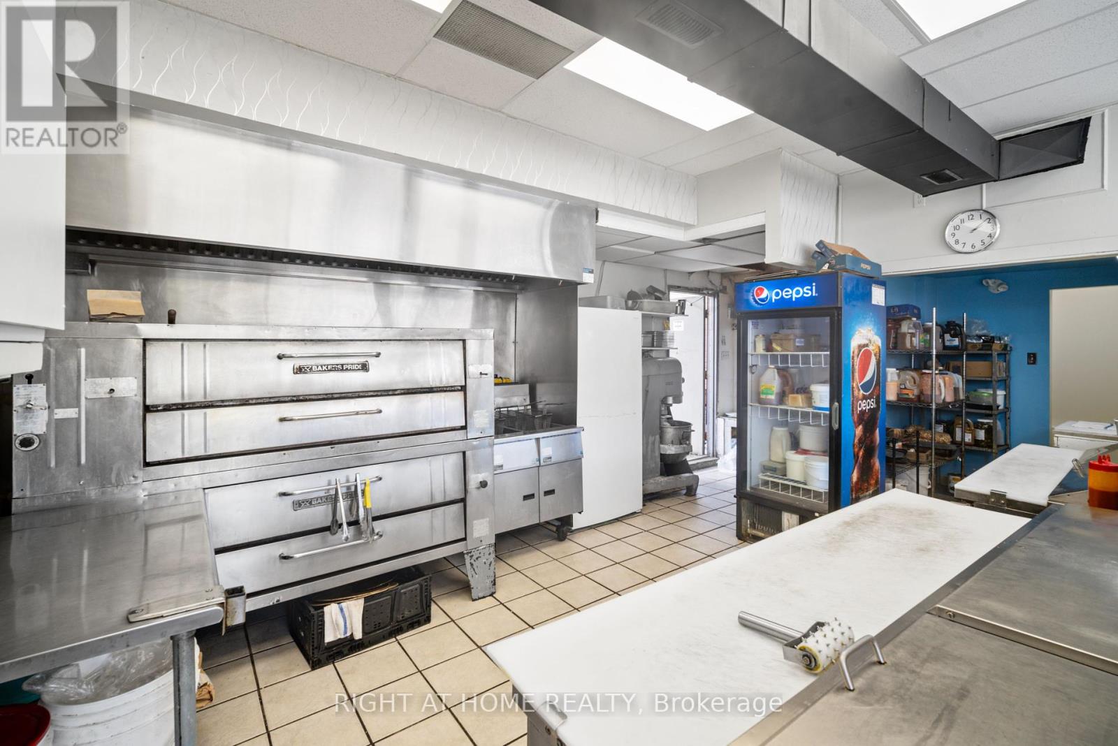 58 Bridge Street, Carleton Place, Ontario K7C 2V3 - Photo 12 - X12285523