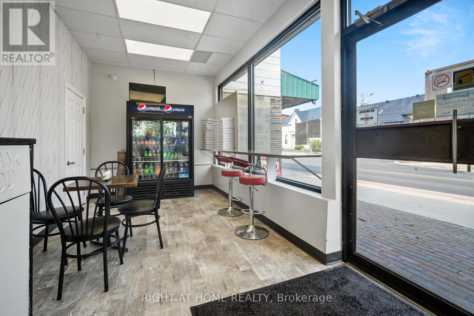 58 Bridge Street, Carleton Place, Ontario K7C 2V3 - Photo 6 - X12285523