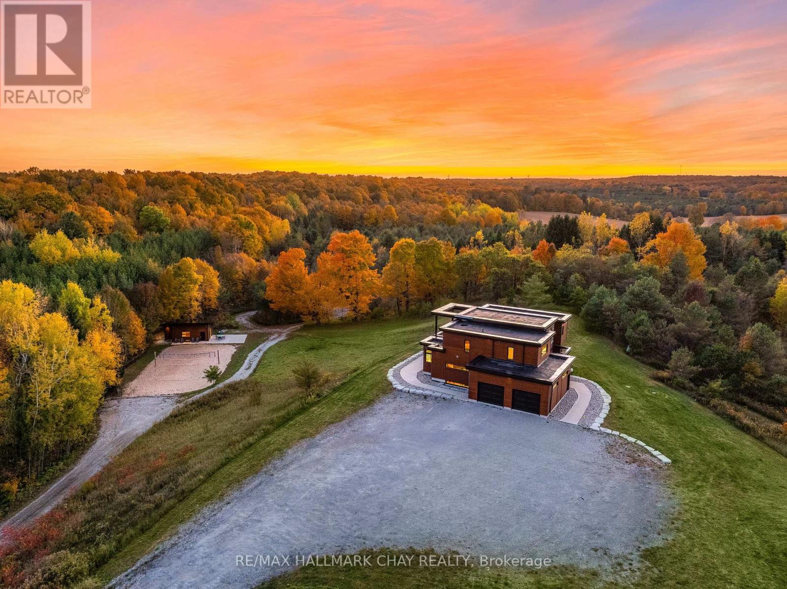 1940 6 Line N, Oro-Medonte, Ontario  L0L 2E0 - Photo 1 - S12285356