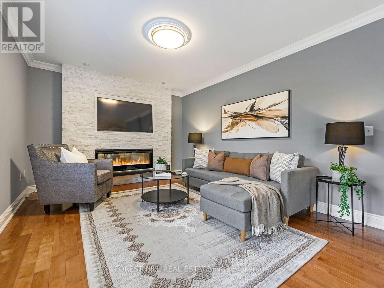 Property at 1575 SAMUELSON CRESCENT image 4