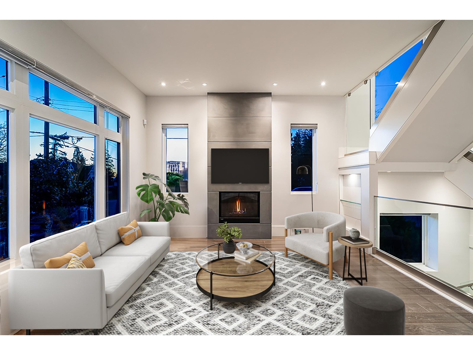 Property at 13365 57 AVENUE image 2