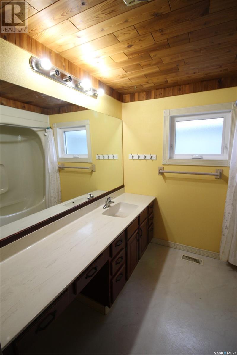 Wills Acreage, Frontier, Saskatchewan  S0N 0W0 - Photo 23 - SK992381
