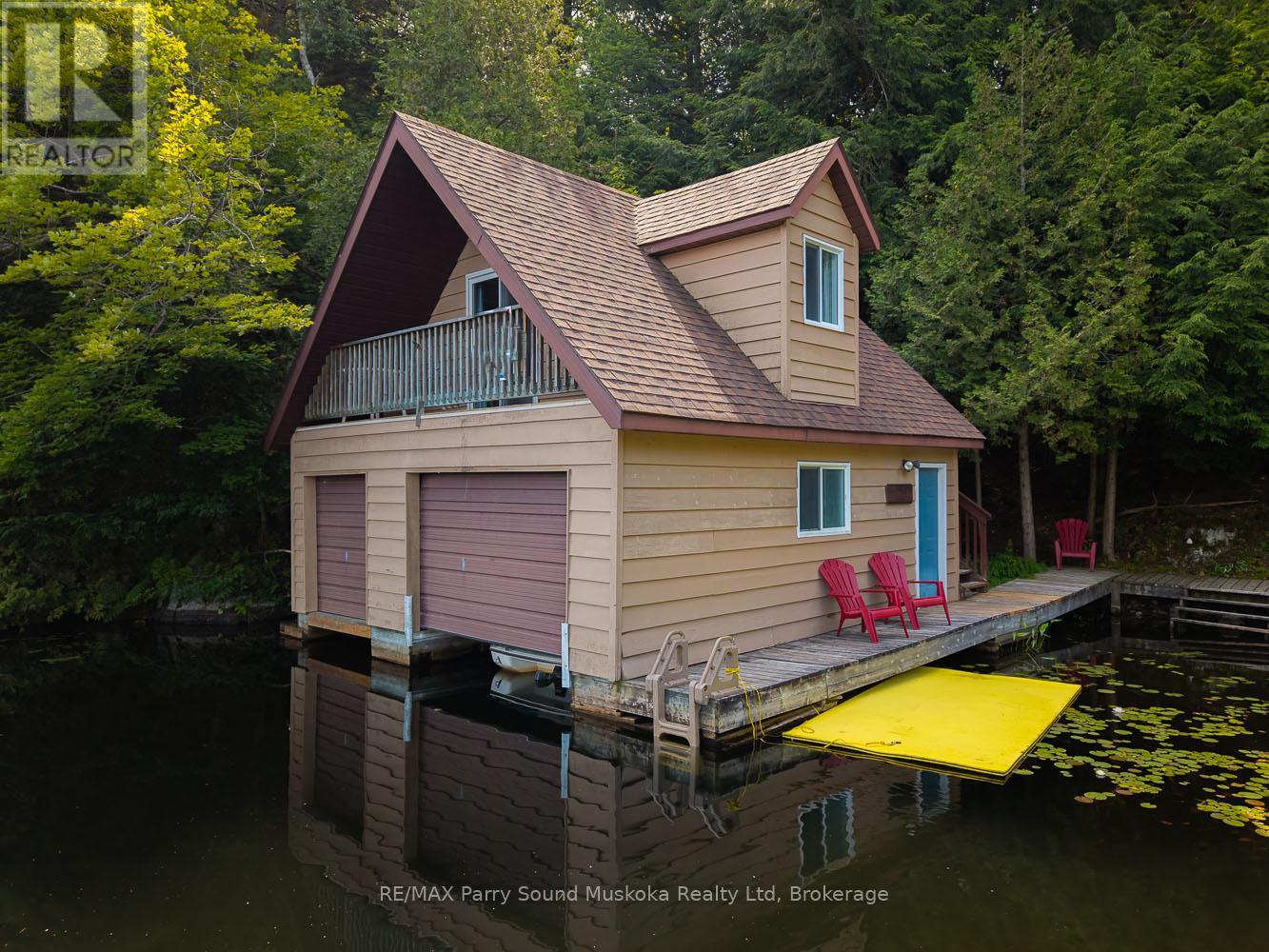 17 Tapatoo Trail, Seguin, Ontario  P2A 2W8 - Photo 3 - X12140157