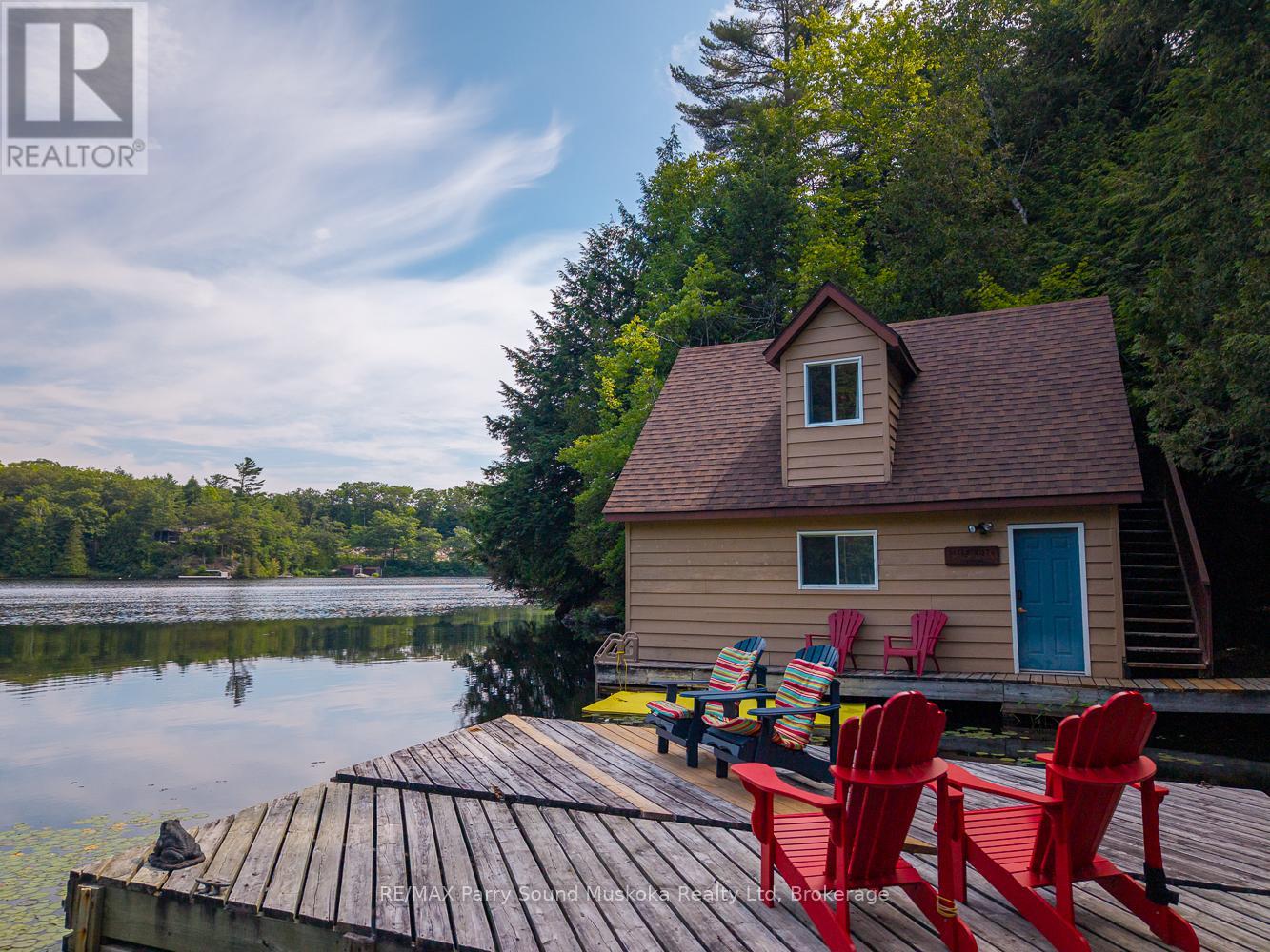 17 Tapatoo Trail, Seguin, Ontario  P2A 2W8 - Photo 7 - X12140157