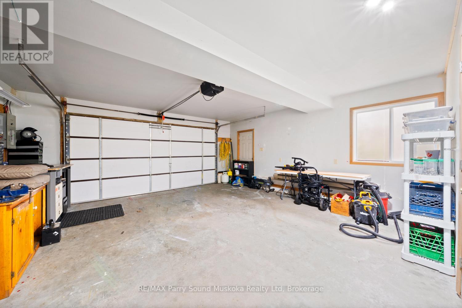 17 Tapatoo Trail, Seguin, Ontario  P2A 2W8 - Photo 43 - X12140157