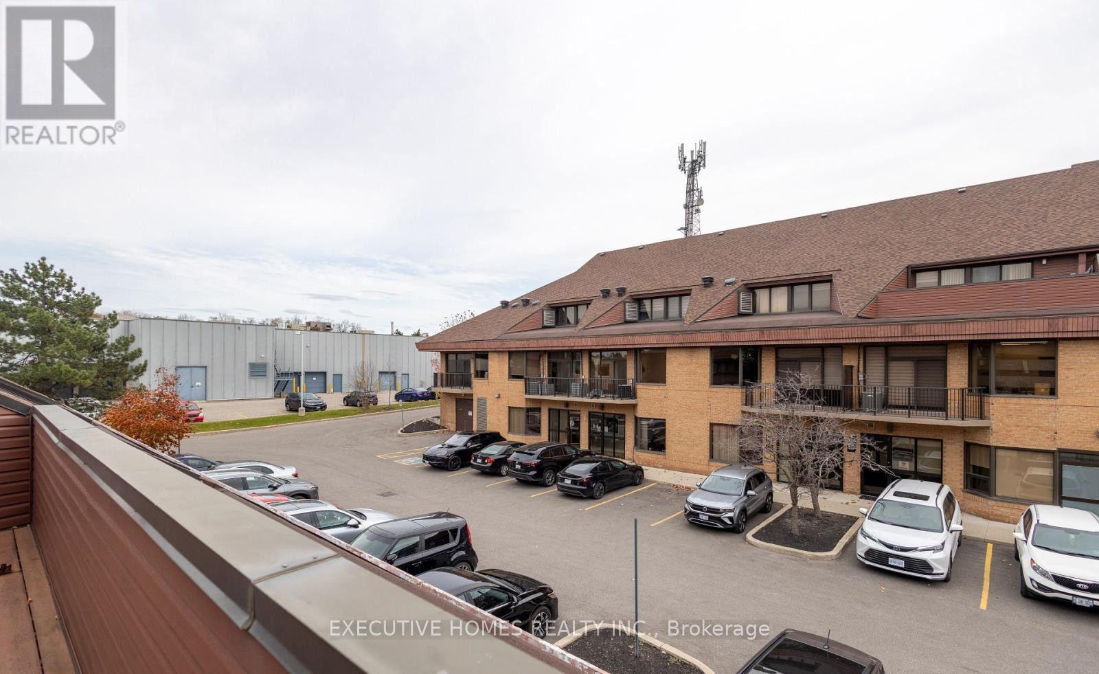 202 #2 - 120 Traders Boulevard, Mississauga, Ontario  L4Z 2H7 - Photo 3 - W12285332
