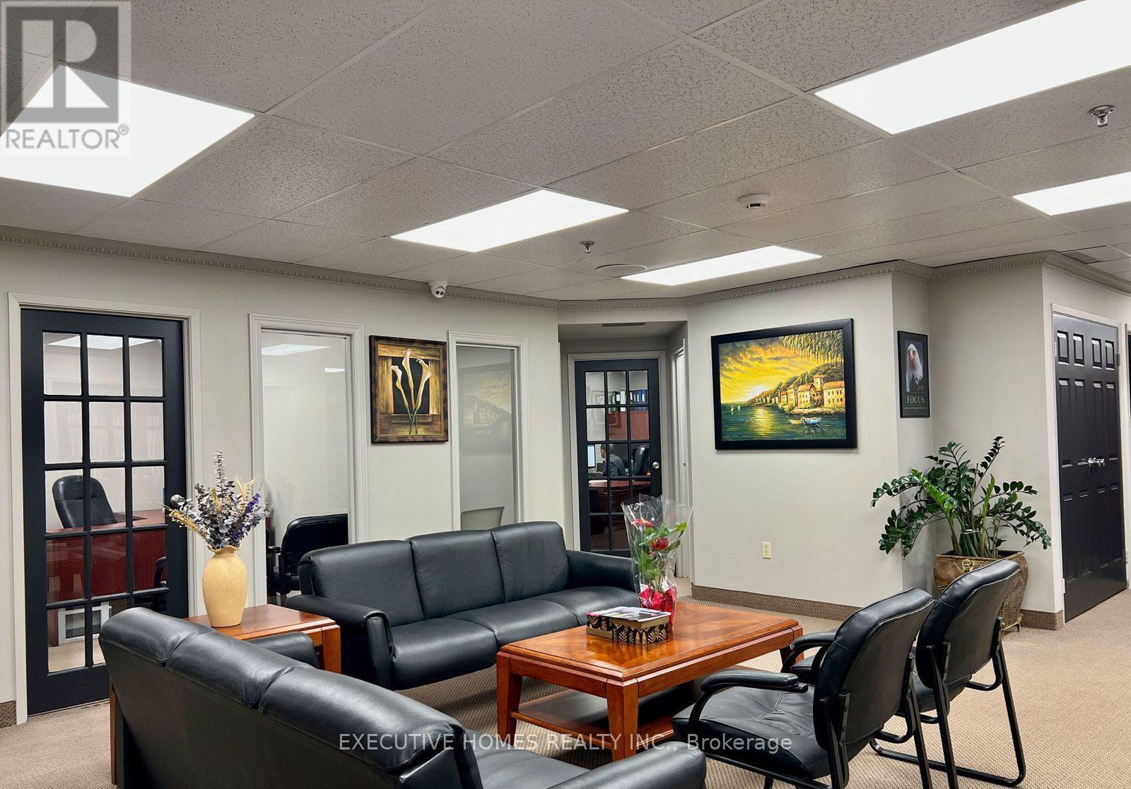 202 #2 - 120 Traders Boulevard, Mississauga, Ontario  L4Z 2H7 - Photo 8 - W12285332