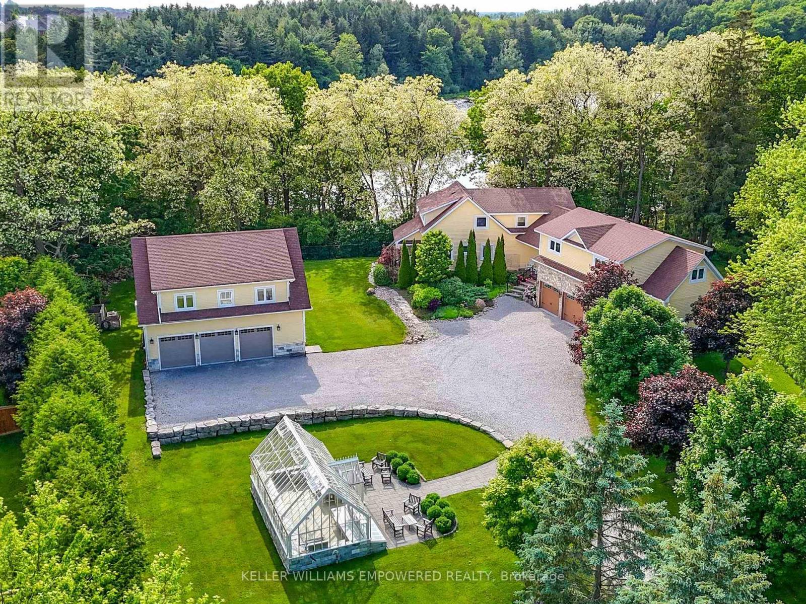 6 AND 8 MACLEOD ESTATE COURT, richmond hill (jefferson), Ontario