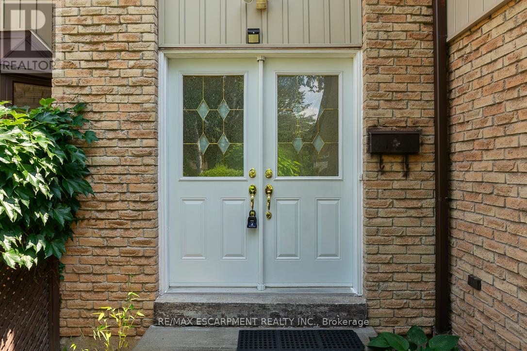 Property at 4150 JEFTON CRESCENT image 3
