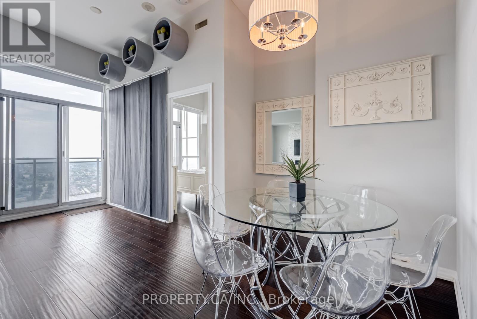 Ph3504 - 223 Webb Drive, Mississauga, Ontario  L5B 0E8 - Photo 11 - W12285484