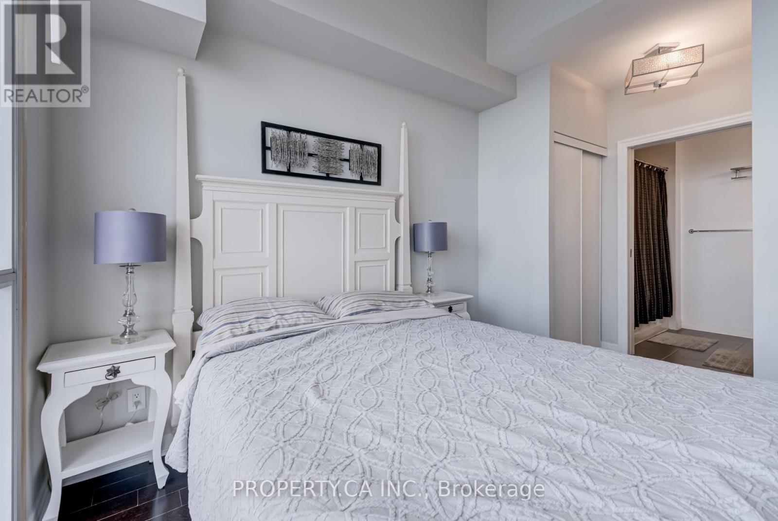 Ph3504 - 223 Webb Drive, Mississauga, Ontario  L5B 0E8 - Photo 14 - W12285484