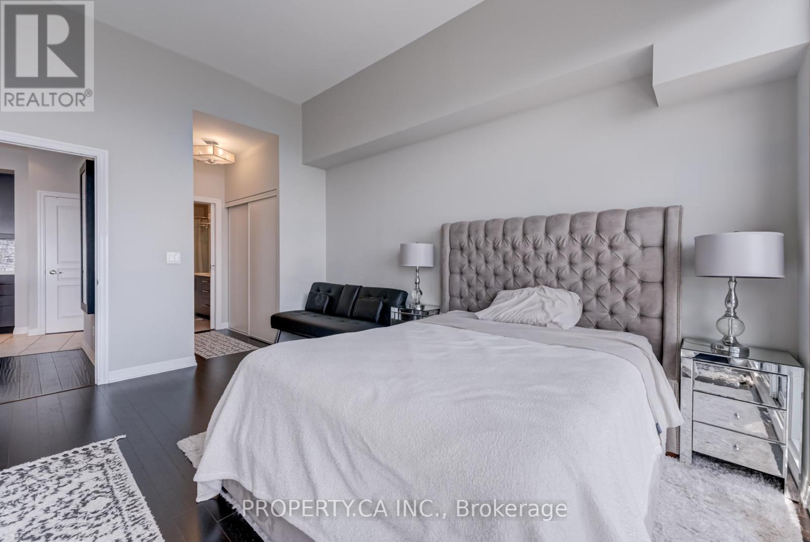 Ph3504 - 223 Webb Drive, Mississauga, Ontario  L5B 0E8 - Photo 18 - W12285484