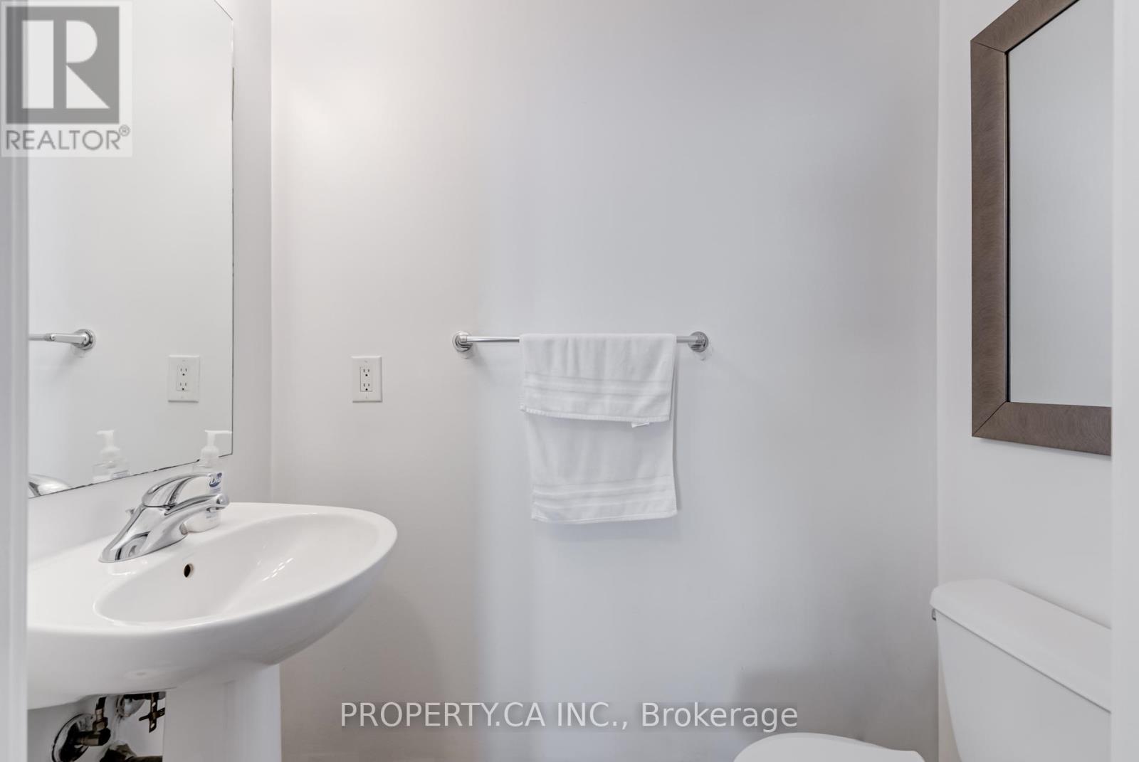Ph3504 - 223 Webb Drive, Mississauga, Ontario  L5B 0E8 - Photo 20 - W12285484