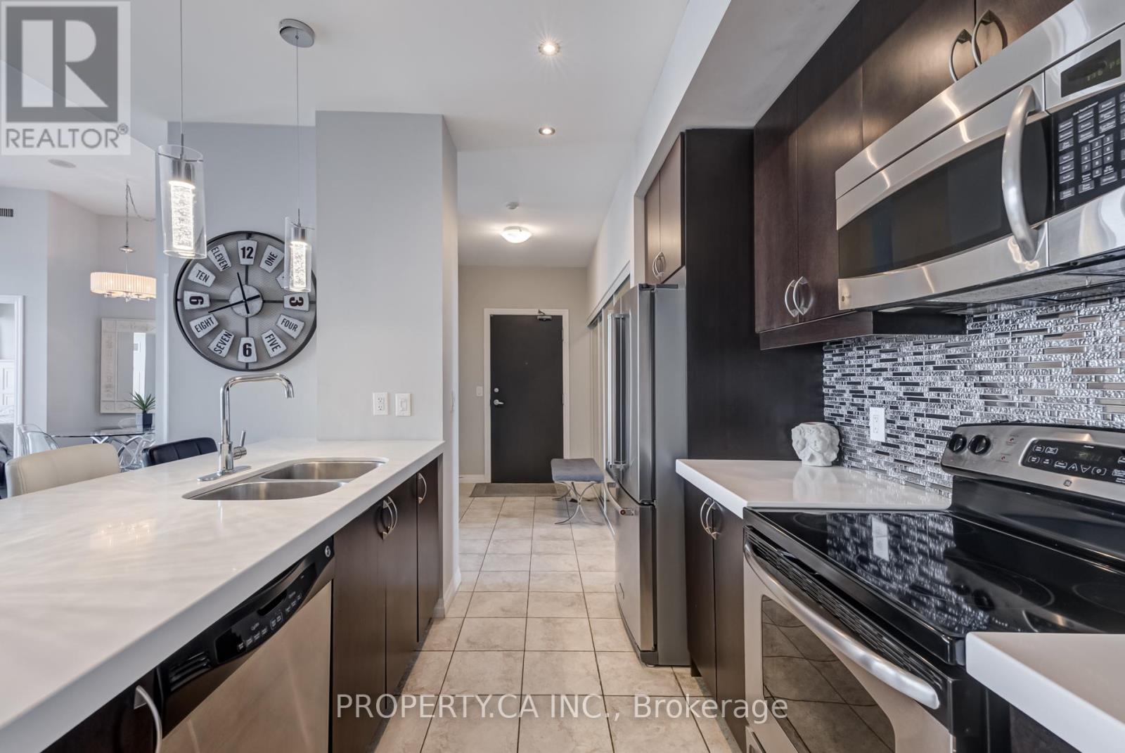 Ph3504 - 223 Webb Drive, Mississauga, Ontario  L5B 0E8 - Photo 8 - W12285484