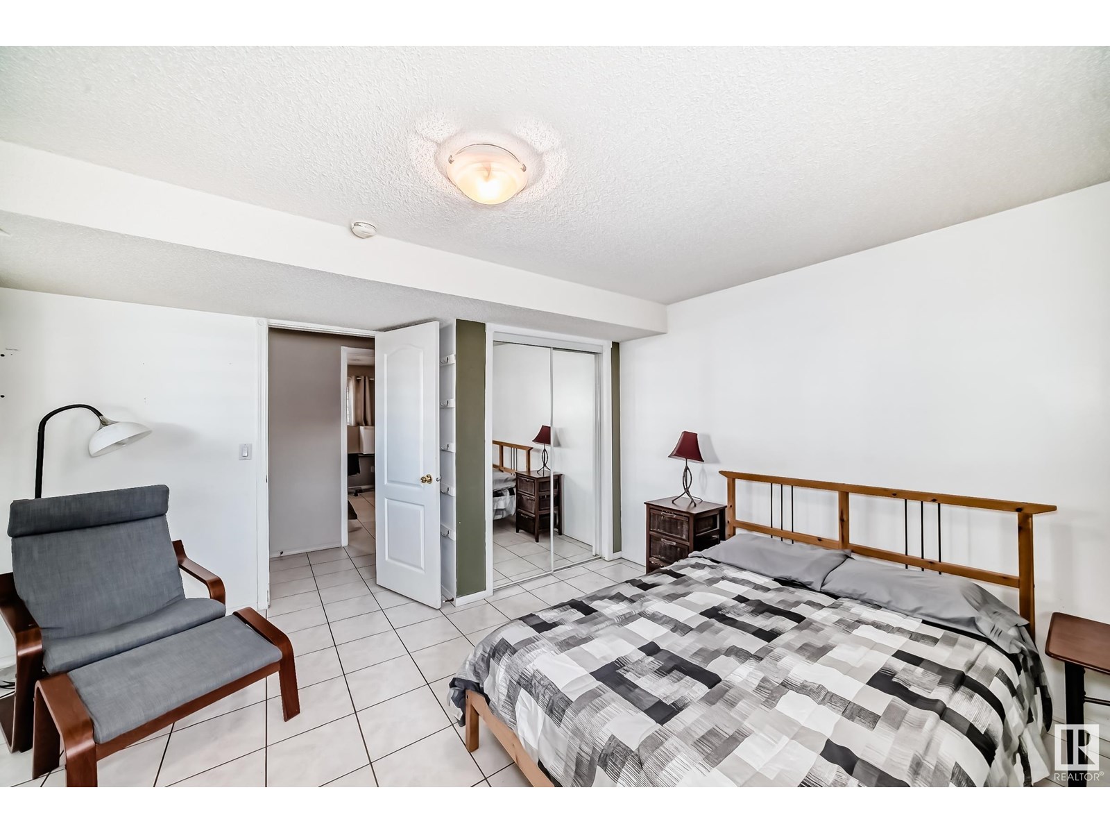 15330 99 Av Nw, Edmonton, Alberta  T5P 0H9 - Photo 54 - E4447774
