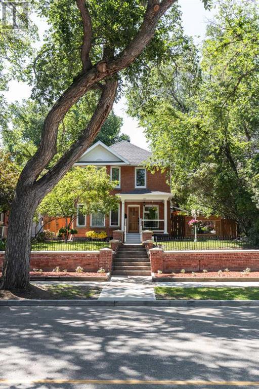 Property at 127 1 Street SW image 1