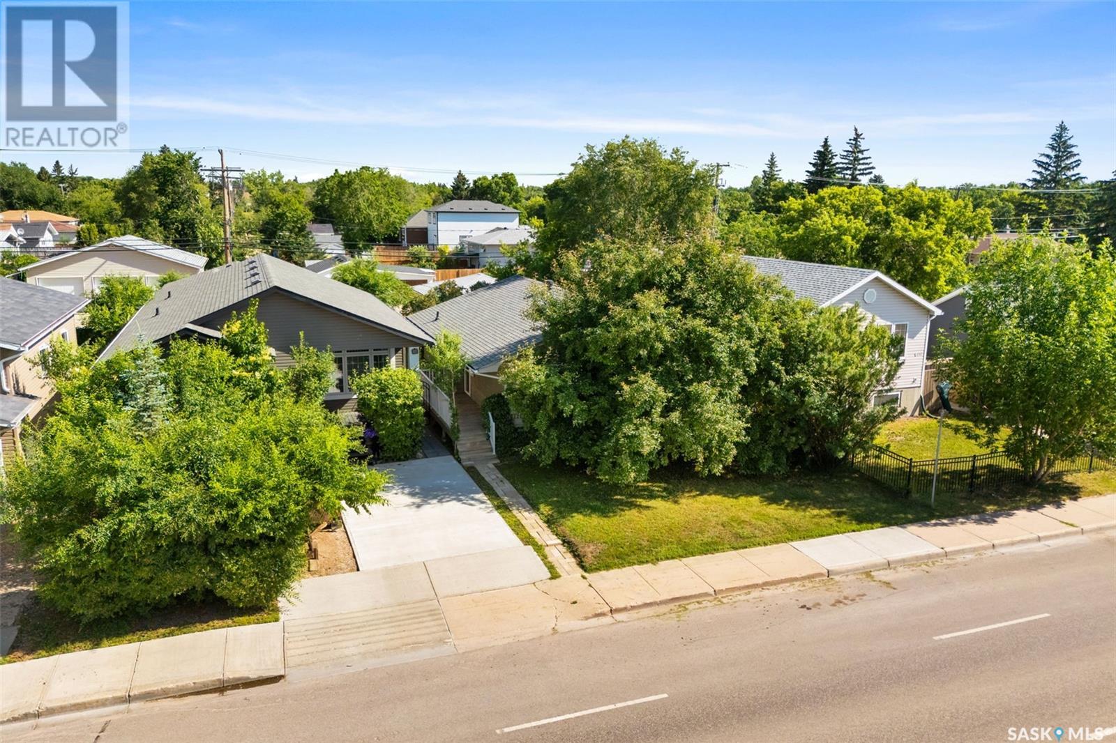 6120 Dewdney AVENUE, regina, Saskatchewan