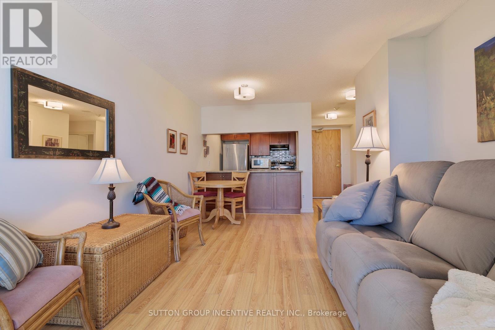706 - 75 Ellen Street, Barrie, Ontario  L4N 7R6 - Photo 10 - S12264238