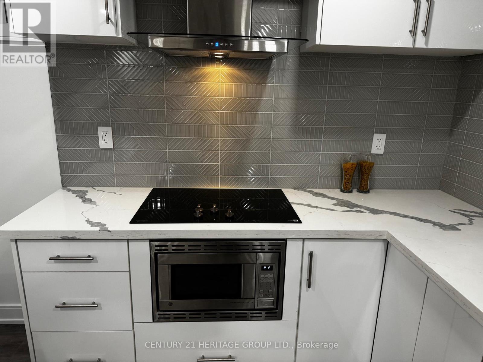 2 - 7 Larkfield Crescent, East Gwillimbury, Ontario  L9N 0P7 - Photo 29 - N12136470