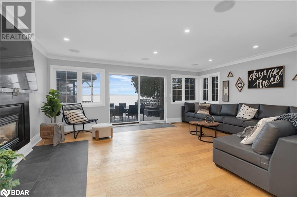 Property at 943 BARRY Avenue image 5