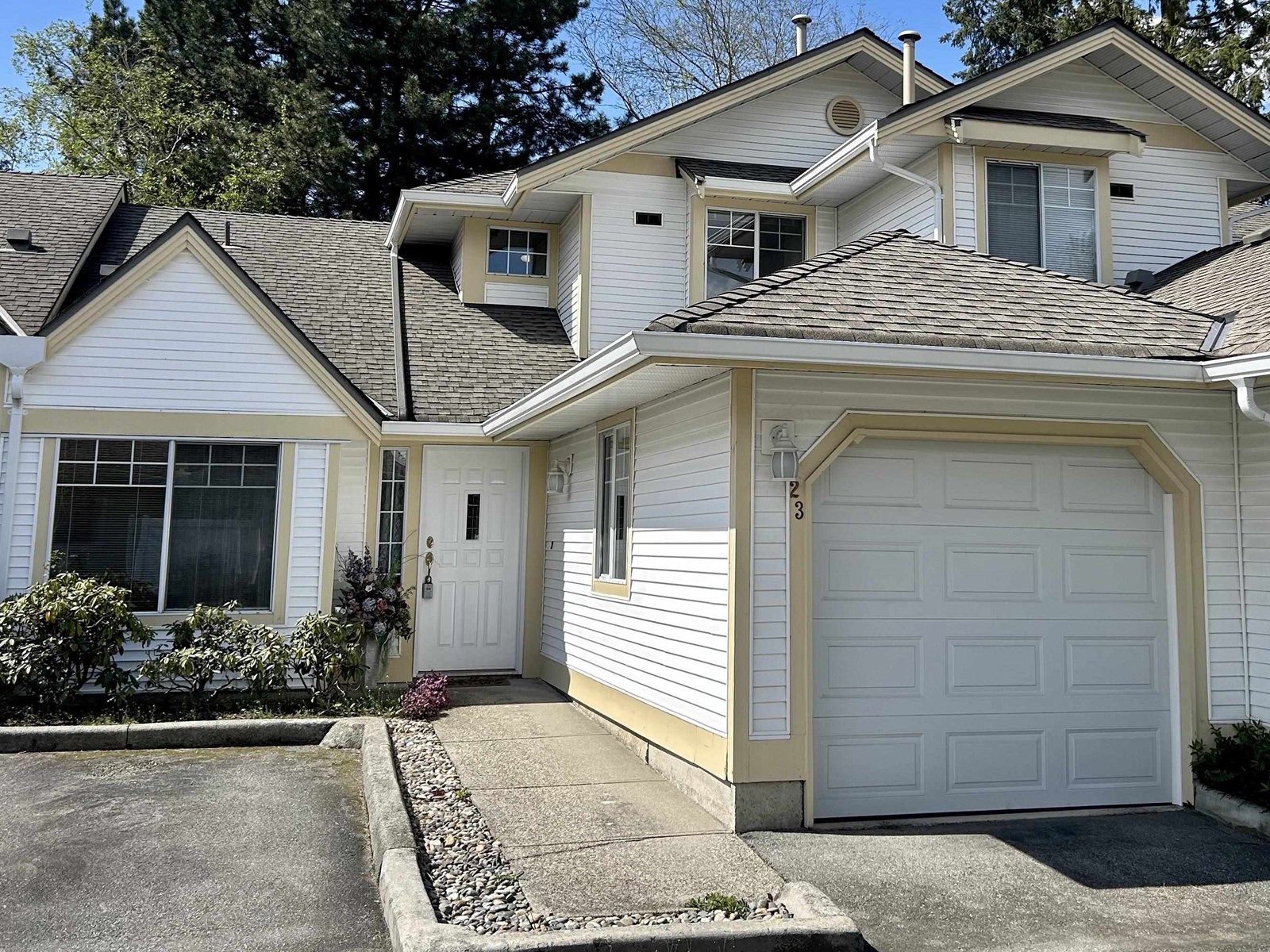 Property at 23 8737 212 STREET image 3