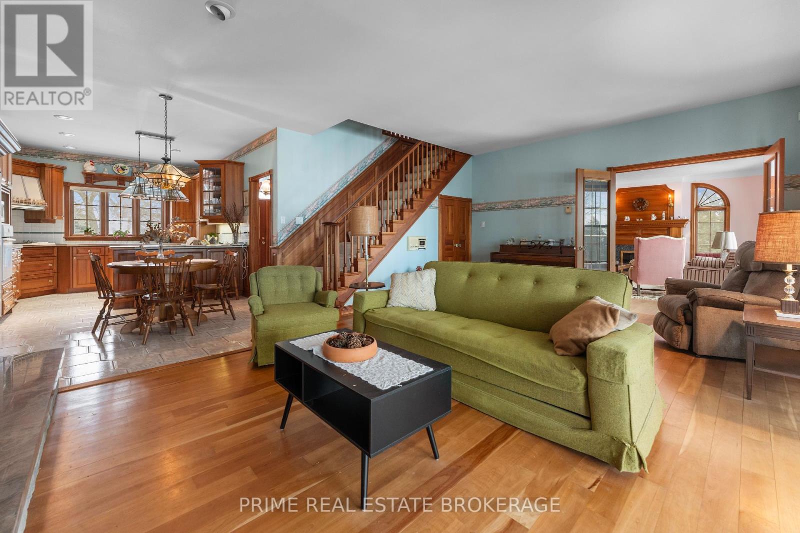 72797 Ravine Drive, Bluewater, Ontario  N0M 2T0 - Photo 14 - X12285612