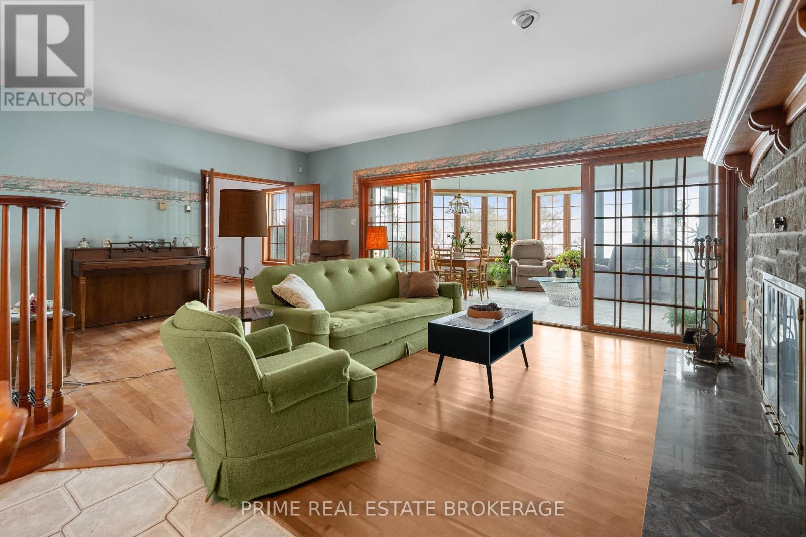 72797 Ravine Drive, Bluewater, Ontario  N0M 2T0 - Photo 15 - X12285612