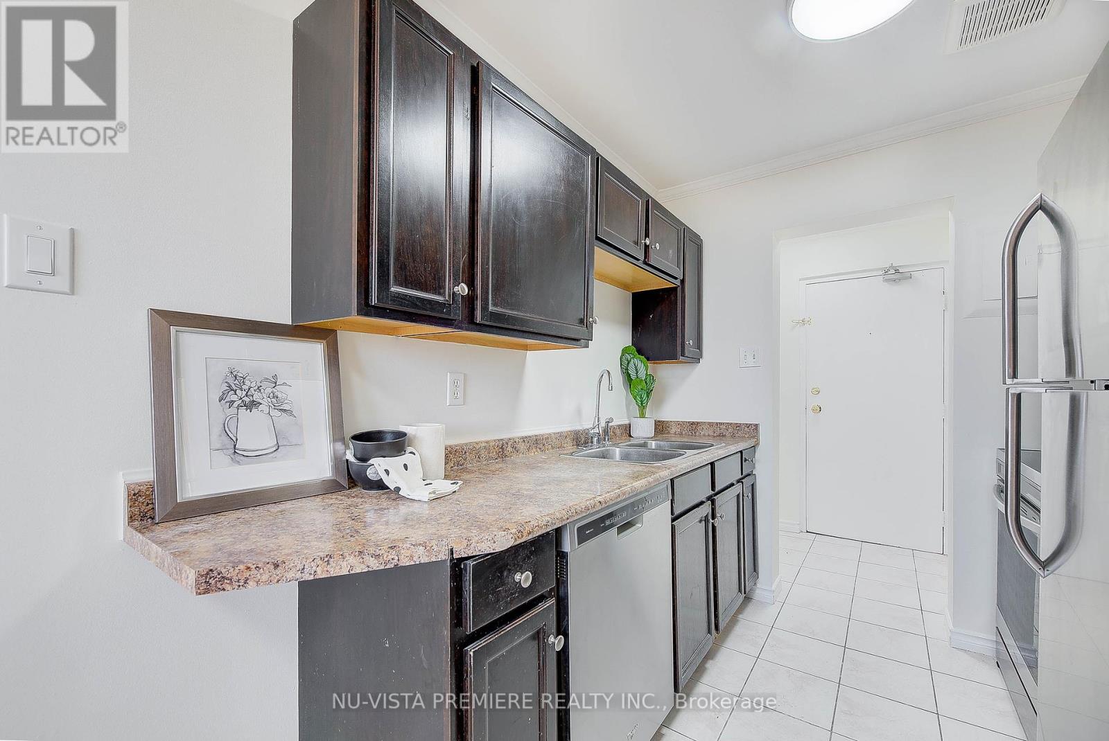 602 - 1102 Jalna Boulevard, London South, Ontario  N6E 1X8 - Photo 21 - X12285731