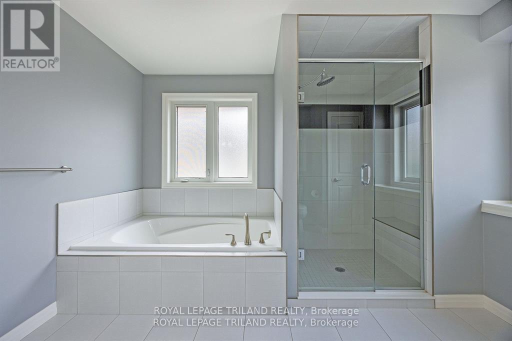 2349 Dauncey Crescent, London North, Ontario  N5X 0M2 - Photo 22 - X12285732