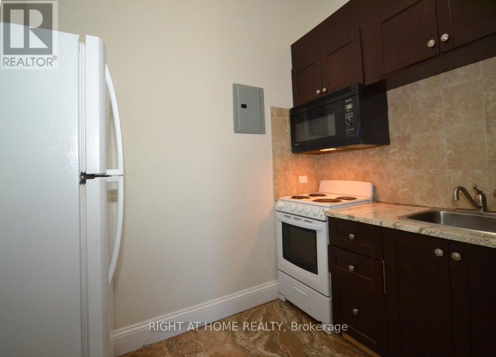 103 - 17 Marlborough Avenue E, Ottawa, Ontario  K1N 8E6 - Photo 5 - X12285651