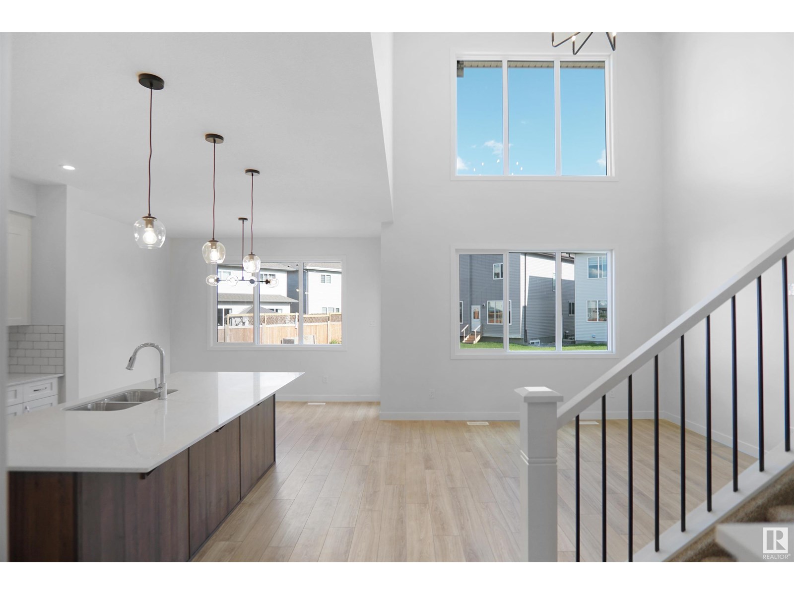 Property at 2603 15 AV NW image 4