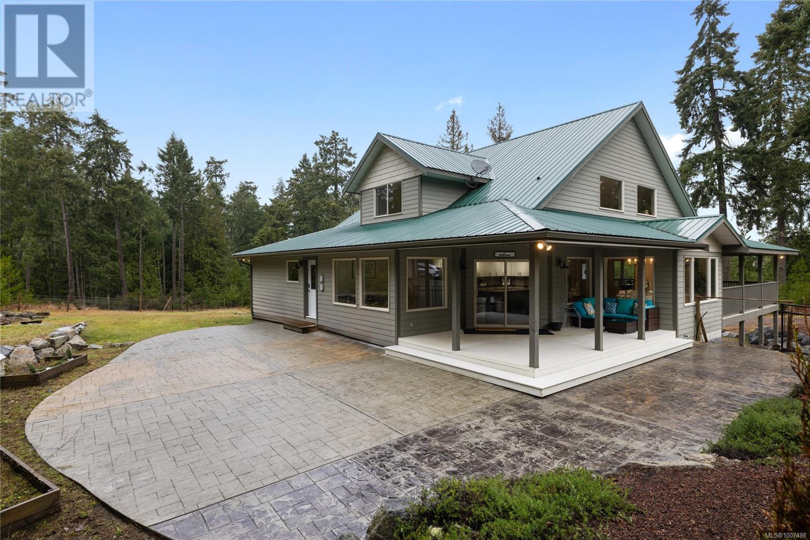 907 Hemsworth Rd, Qualicum Beach, British Columbia
