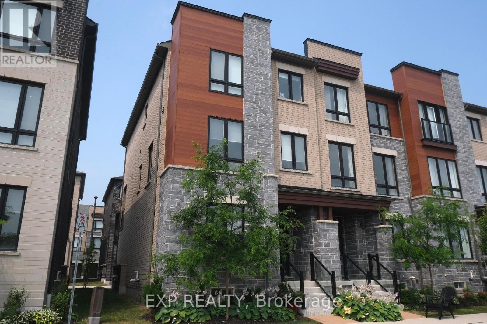 Property at 34 DOCKSIDE WAY image 1
