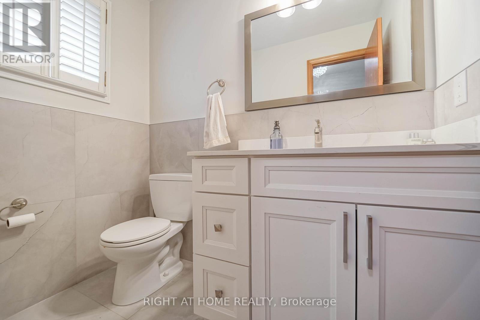 2 Lapworth Crescent, Toronto, Ontario  M1V 2M5 - Photo 14 - E12285524