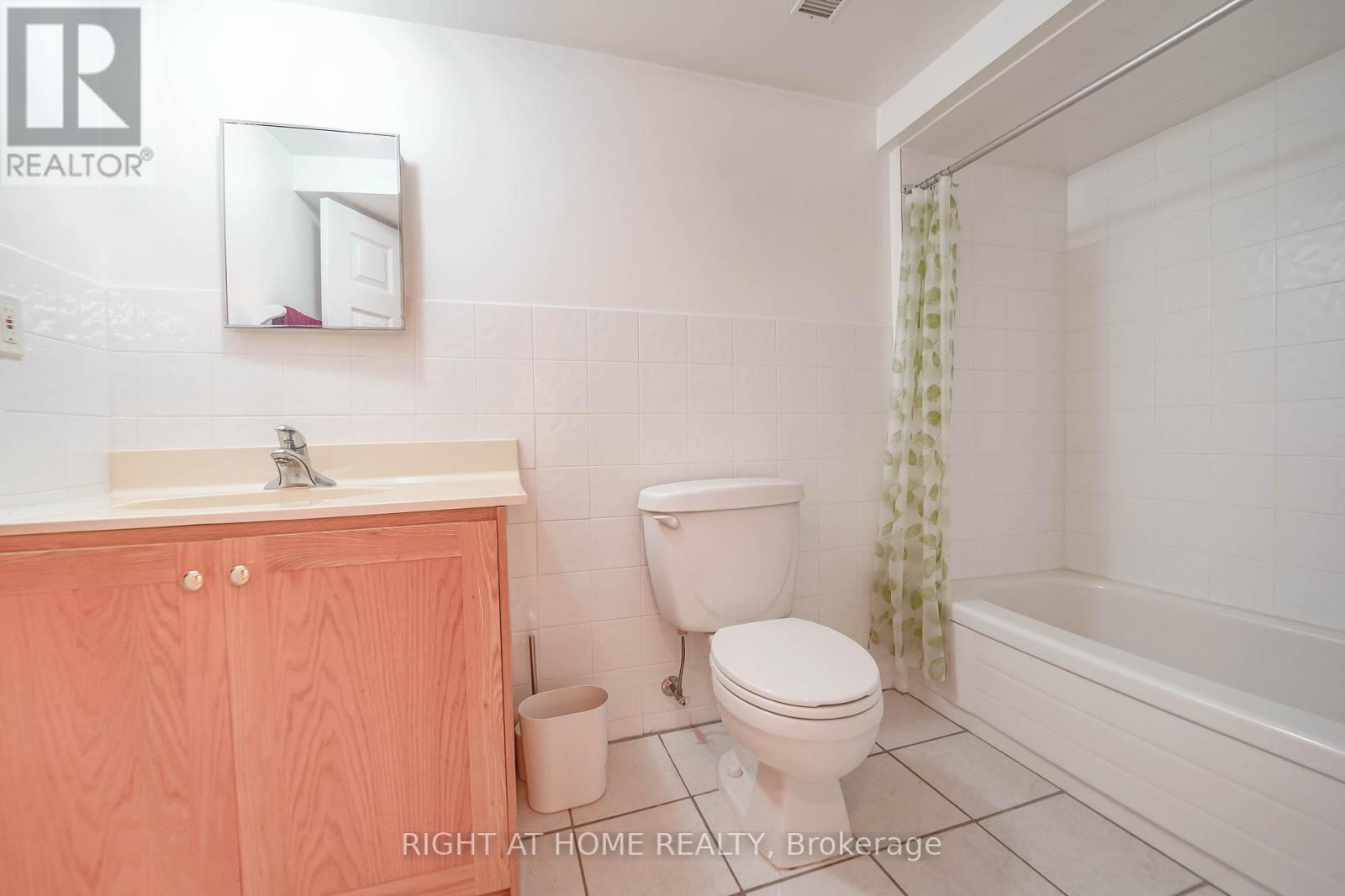 2 Lapworth Crescent, Toronto, Ontario  M1V 2M5 - Photo 27 - E12285524