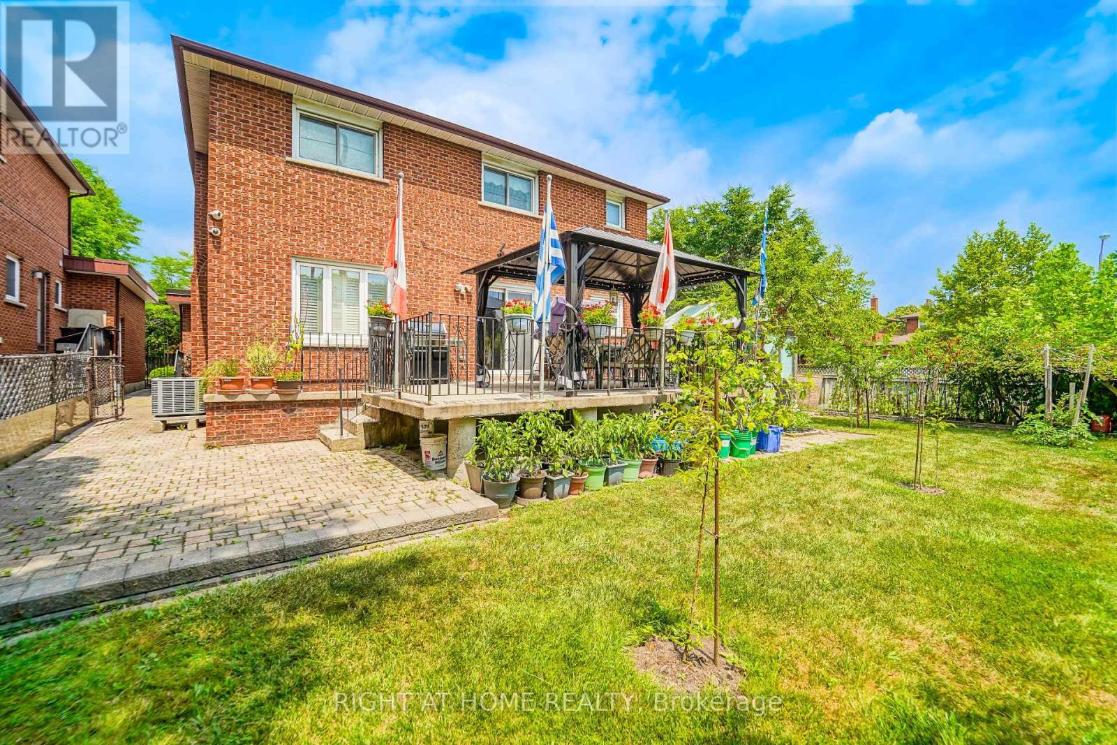 2 Lapworth Crescent, Toronto, Ontario  M1V 2M5 - Photo 34 - E12285524
