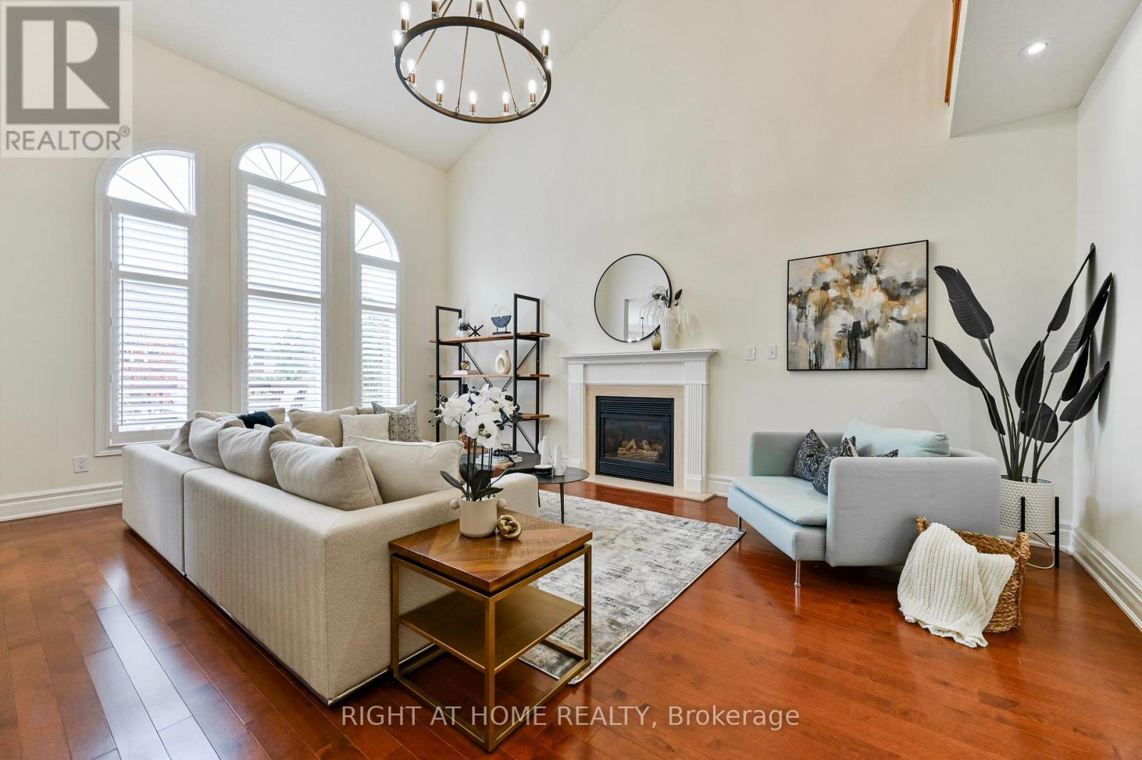 Property at 842 PRIMROSE COURT image 3