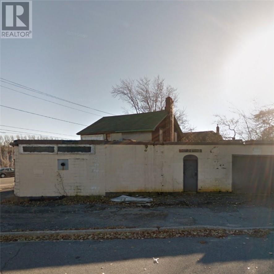 433 Lorne Street, Sudbury, Ontario  P3C 4R3 - Photo 2 - 2123562
