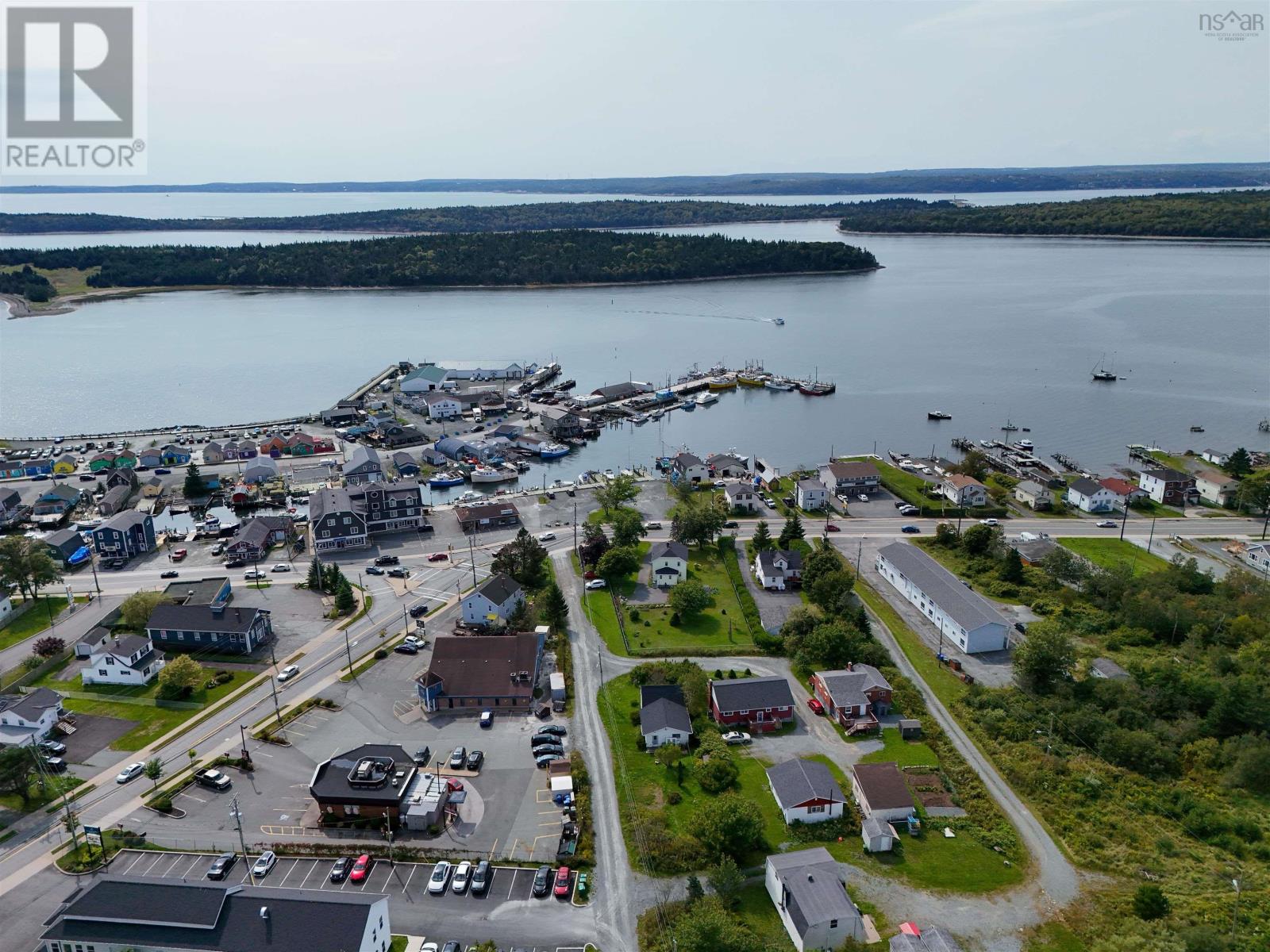 20 Silvers Lane, Eastern Passage, Nova Scotia  B3G 1M4 - Photo 13 - 202517429