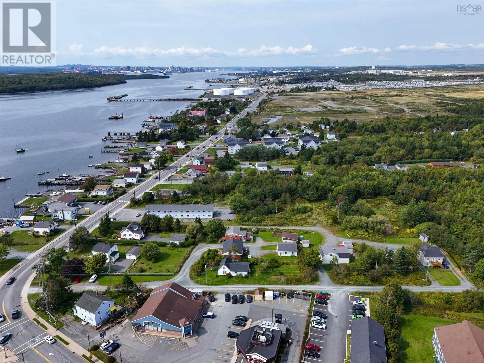 20 Silvers Lane, Eastern Passage, Nova Scotia  B3G 1M4 - Photo 11 - 202517429