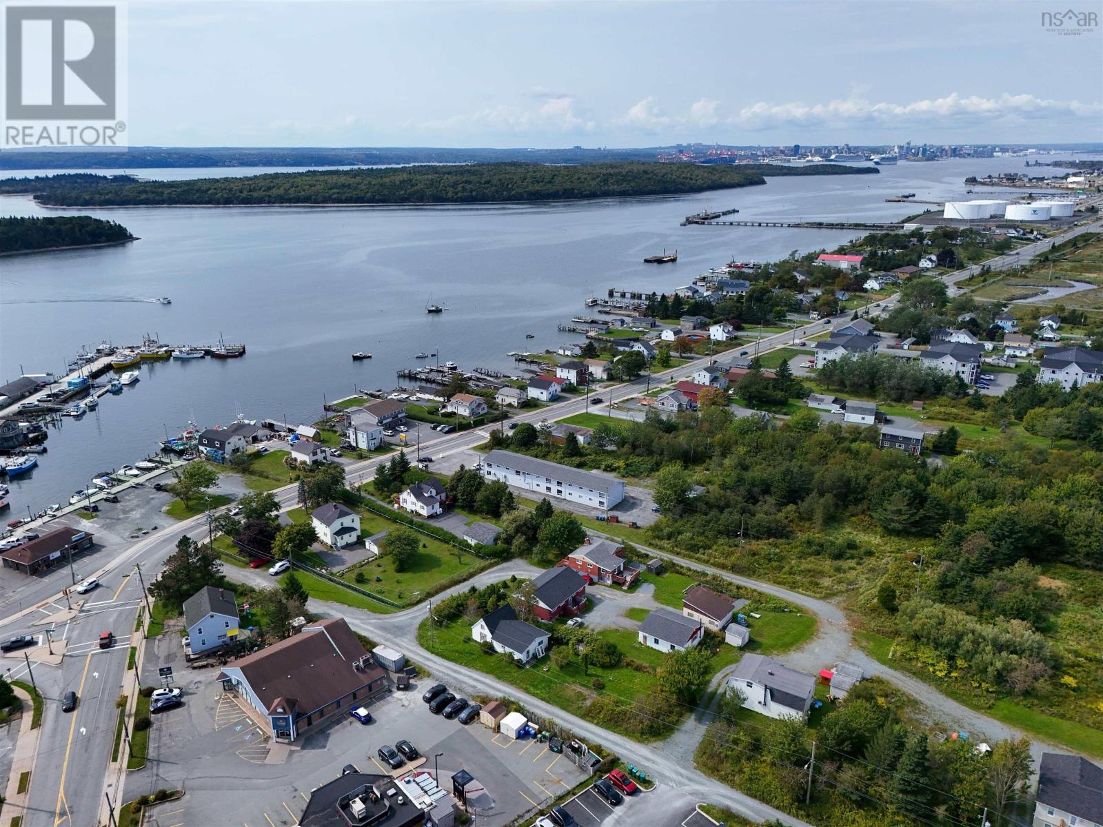 20 Silvers Lane, Eastern Passage, Nova Scotia  B3G 1M4 - Photo 12 - 202517429