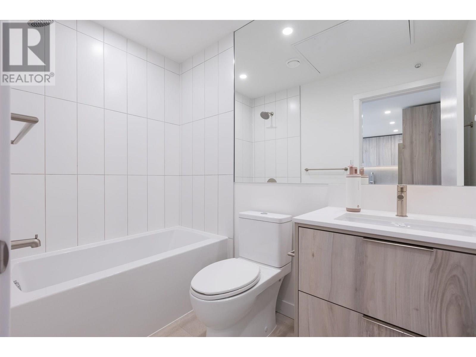 Ph617 3596 Malsum Drive, North Vancouver, British Columbia  V7G 0B5 - Photo 13 - R3026631