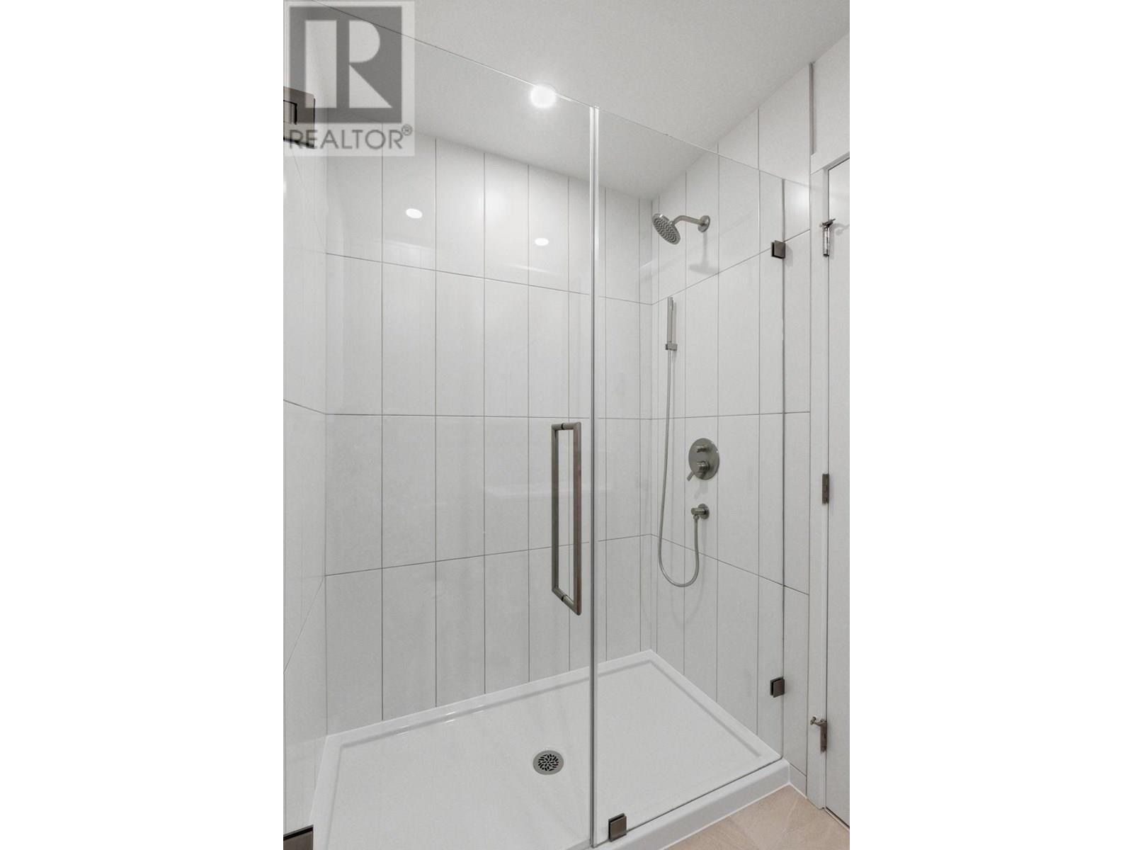 Ph617 3596 Malsum Drive, North Vancouver, British Columbia  V7G 0B5 - Photo 11 - R3026631