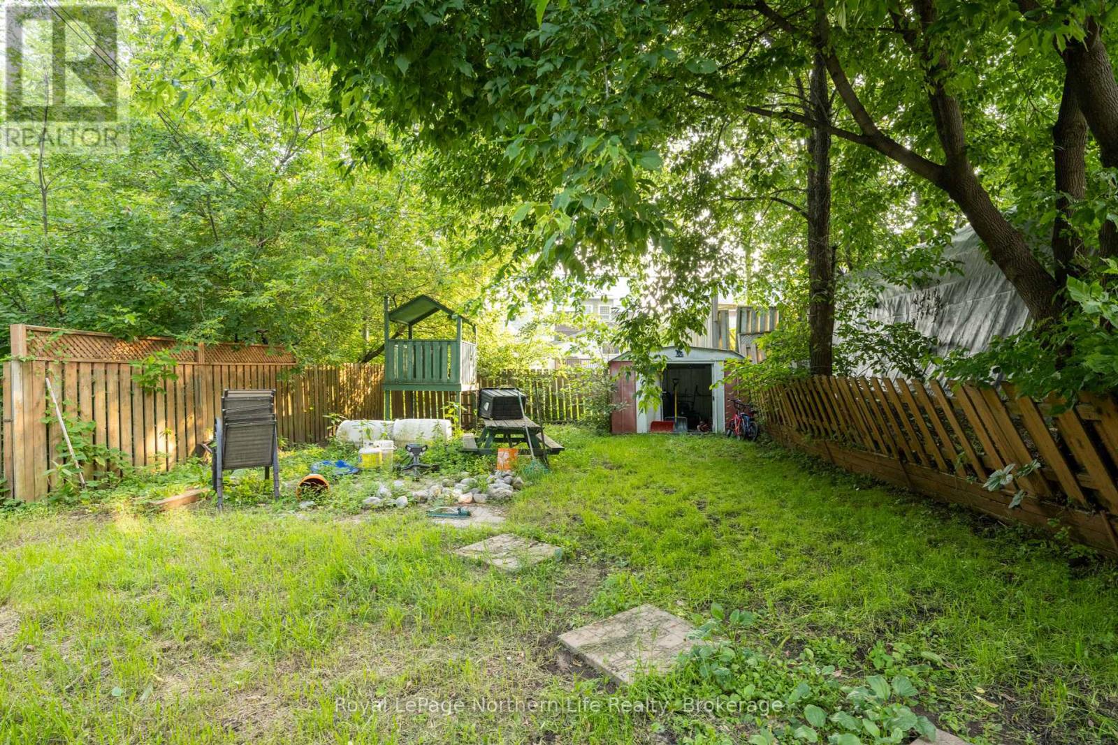 Property at 635 WORTHINGTON STREET E image 5